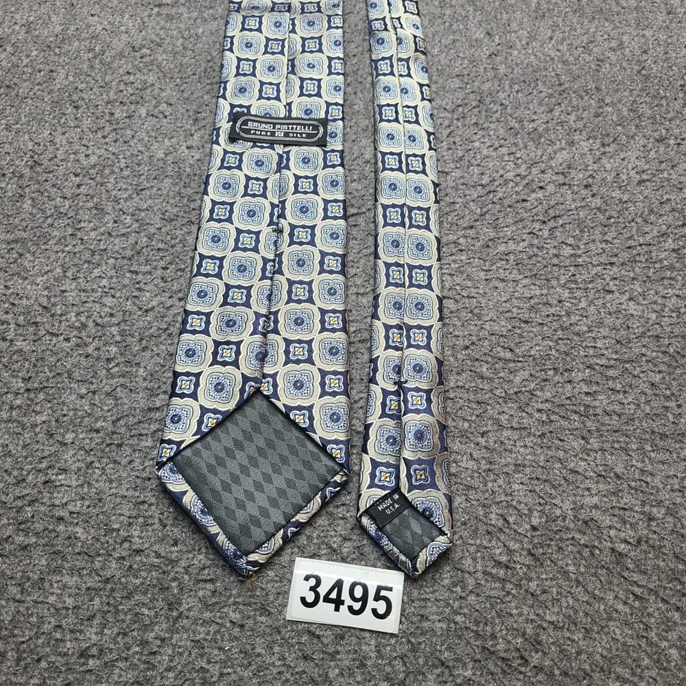 Bruno Piattelli Necktie Mens OS Blue Silver Excellent‎ Silk Geometric Medallion